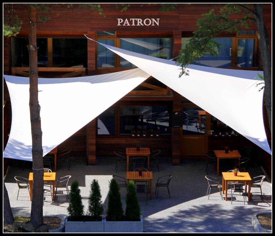 Obiekt Hotelarski Patron Warschau Exterior foto